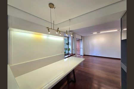 Apartamento à venda com 99m², 1 quarto e 1 vaga Apartamento à venda com 99m², 1 quarto e 1 vagaSala