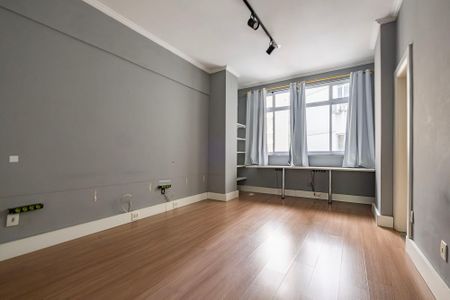 Apartamento para alugar com 197m², 3 quartos e sem vaga Apartamento para alugar com 197m², 3 quartos e sem vagaSuíte