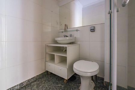 Apartamento para alugar com 197m², 3 quartos e sem vaga Apartamento para alugar com 197m², 3 quartos e sem vagaBanheiro