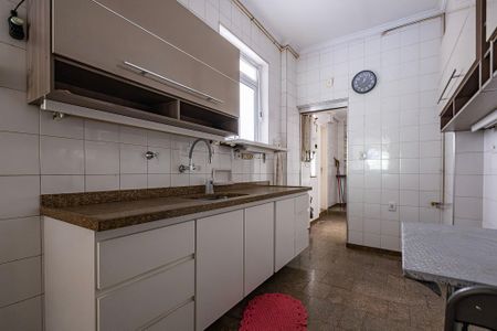 Apartamento para alugar com 197m², 3 quartos e sem vaga Apartamento para alugar com 197m², 3 quartos e sem vagaCozinha
