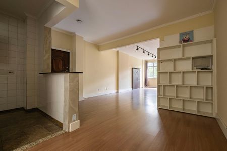 Apartamento para alugar com 197m², 3 quartos e sem vaga Apartamento para alugar com 197m², 3 quartos e sem vagaSala/Cozinha