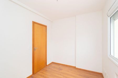 Quarto 2 de apartamento para alugar com 2 quartos, 78m² em Azenha, Porto Alegre