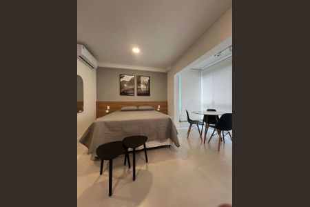 Apartamento à venda com 35m², 1 quarto e sem vaga Apartamento à venda com 35m², 1 quarto e sem vagaStudio