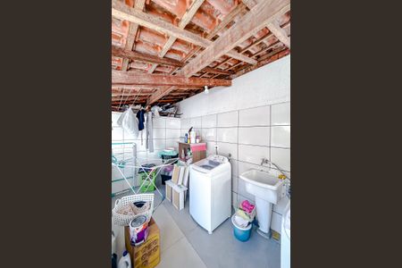 Casa à venda com 320m², 5 quartos e 6 vagasÁrea de Serviço