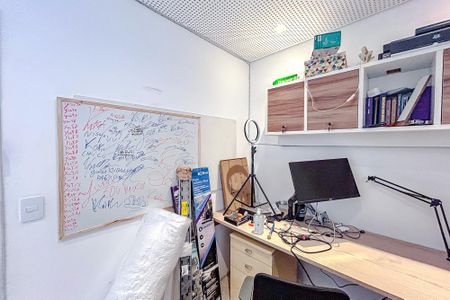 Casa à venda com 320m², 5 quartos e 6 vagasEscritório