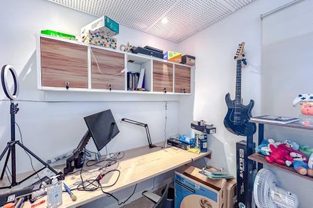 Casa à venda com 320m², 5 quartos e 6 vagasEscritório