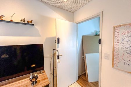 Casa à venda com 320m², 5 quartos e 6 vagasEscritório