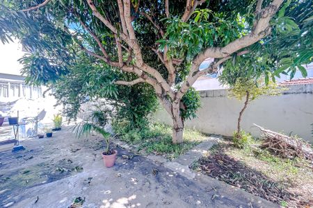 Casa à venda com 320m², 5 quartos e 6 vagasÁrea externa