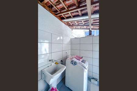 Casa à venda com 320m², 5 quartos e 6 vagasÁrea de Serviço