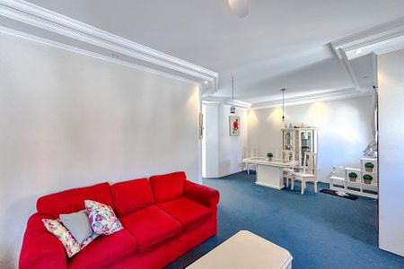 Casa à venda com 320m², 5 quartos e 6 vagasSala - Casa 1