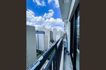 Studio para alugar com 29m², 0 quarto e sem vaga Studio para alugar com 29m², 0 quarto e sem vagaVaranda