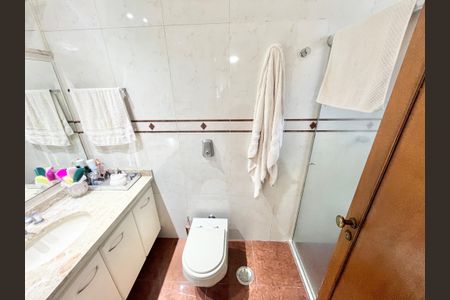 Apartamento à venda com 123m², 3 quartos e 2 vagasBanheiro da Suíte