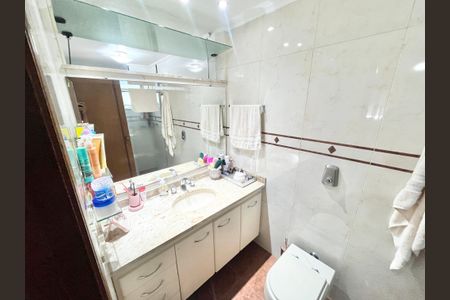 Apartamento à venda com 123m², 3 quartos e 2 vagasBanheiro da Suíte