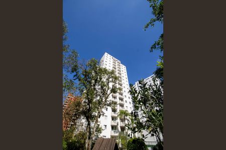 Apartamento para alugar com 93m², 3 quartos e 2 vagas Apartamento para alugar com 93m², 3 quartos e 2 vagasFachada