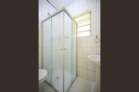 Banheiro de casa para alugar com 1 quarto, 40m² em Jardim Monte Kemel, São Paulo