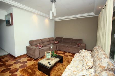 Sala de casa à venda com 5 quartos, 201m² em Parque Sao Vicente, Santo André