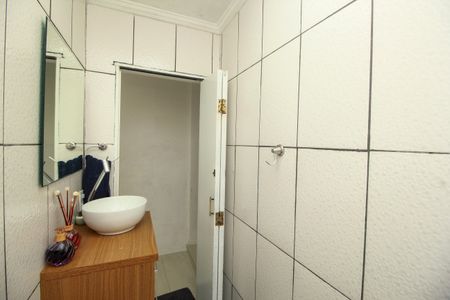 Casa à venda com 201m², 5 quartos e 4 vagasBanheiro - Casa 2