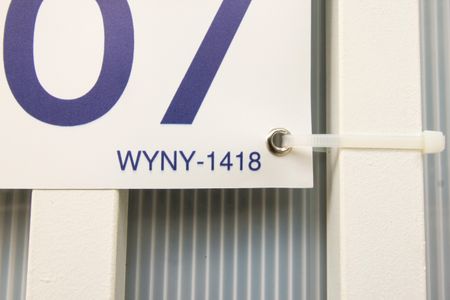 Casa à venda com 201m², 5 quartos e 4 vagasPlaca instalada em 26/03/2026 com o código WYNY-1418