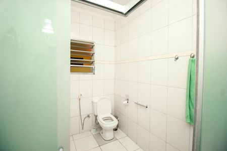 Casa à venda com 201m², 5 quartos e 4 vagasBanheiro