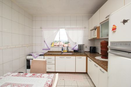 Casa à venda com 201m², 5 quartos e 4 vagasCozinha