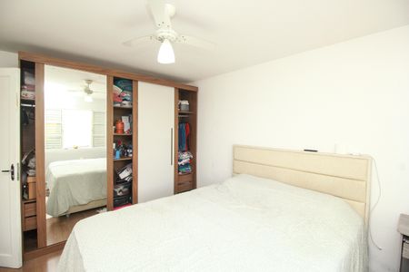 Casa à venda com 201m², 5 quartos e 4 vagasQuarto 3 - Casa 2