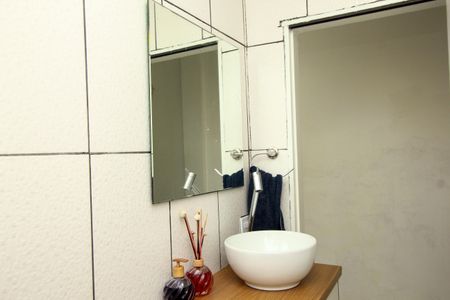 Casa à venda com 201m², 5 quartos e 4 vagasBanheiro - Casa 2