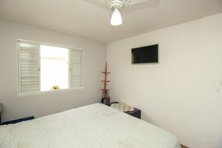 Casa à venda com 201m², 5 quartos e 4 vagasQuarto 3 - Casa 2