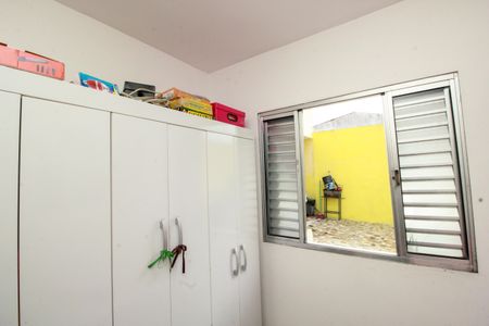 Casa à venda com 201m², 5 quartos e 4 vagasQuarto 5 - Casa 2