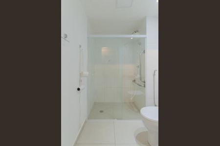 Banheiro de kitnet/studio para alugar com 1 quarto, 32m² em Vila Clementino, São Paulo