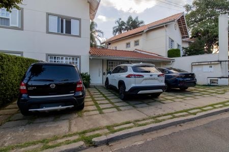 Casa de condomínio à venda com 205m², 3 quartos e 5 vagas Casa de condomínio à venda com 205m², 3 quartos e 5 vagasGaragem
