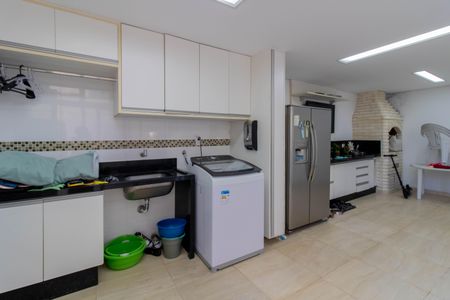 Casa de condomínio à venda com 205m², 3 quartos e 5 vagas Casa de condomínio à venda com 205m², 3 quartos e 5 vagasArea de Serviço