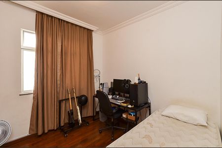 Apartamento à venda com 110m², 4 quartos e 2 vagasQuarto 3