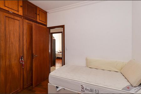 Apartamento à venda com 110m², 4 quartos e 2 vagasQuarto 2