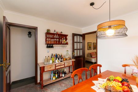 Casa à venda com 286m², 3 quartos e 6 vagas Casa à venda com 286m², 3 quartos e 6 vagasSala de Jantar