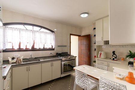 Casa à venda com 286m², 3 quartos e 6 vagas Casa à venda com 286m², 3 quartos e 6 vagasCozinha