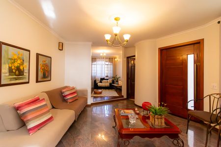 Casa à venda com 286m², 3 quartos e 6 vagas Casa à venda com 286m², 3 quartos e 6 vagasSala