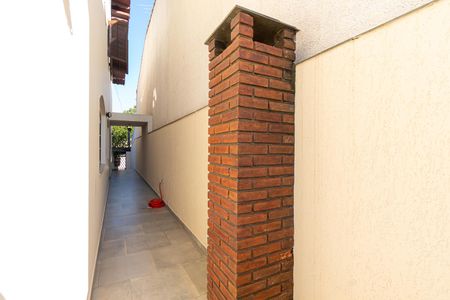 Casa à venda com 286m², 3 quartos e 6 vagas Casa à venda com 286m², 3 quartos e 6 vagasCorredor Externo