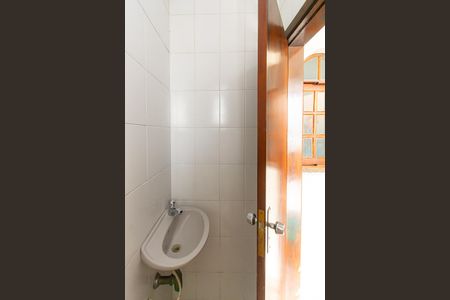 Casa à venda com 286m², 3 quartos e 6 vagas Casa à venda com 286m², 3 quartos e 6 vagasÁrea gourmet - Banheiro