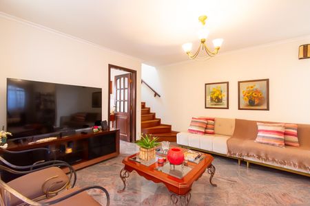 Casa à venda com 286m², 3 quartos e 6 vagas Casa à venda com 286m², 3 quartos e 6 vagasSala de Tv