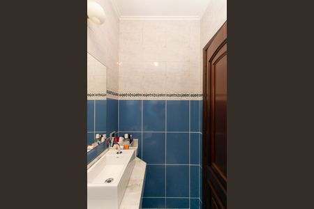 Casa à venda com 286m², 3 quartos e 6 vagas Casa à venda com 286m², 3 quartos e 6 vagasBanheiro 2