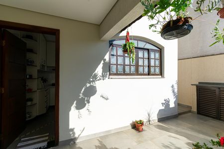 Casa à venda com 286m², 3 quartos e 6 vagas Casa à venda com 286m², 3 quartos e 6 vagasQuintal