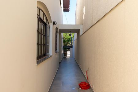 Casa à venda com 286m², 3 quartos e 6 vagas Casa à venda com 286m², 3 quartos e 6 vagasCorredor Externo