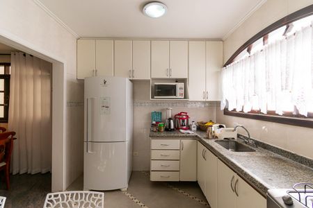 Casa à venda com 286m², 3 quartos e 6 vagas Casa à venda com 286m², 3 quartos e 6 vagasCozinha