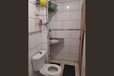 Casa à venda com 130m², 3 quartos e 1 vagaBanheiro