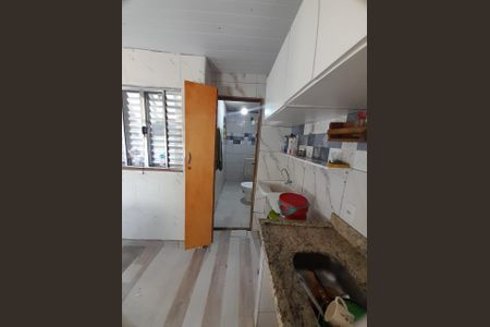 Casa à venda com 130m², 3 quartos e 1 vagaÁrea de serviço