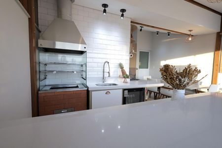 Apartamento à venda com 90m², 2 quartos e 1 vagaÁrea de Churrasco e Cozinha