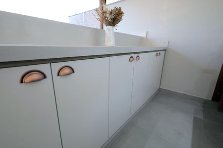 Apartamento à venda com 90m², 2 quartos e 1 vagaÁrea de Churrasco e Cozinha