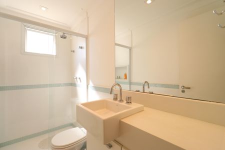 Apartamento à venda com 121m², 3 quartos e 2 vagasBanheiro Social