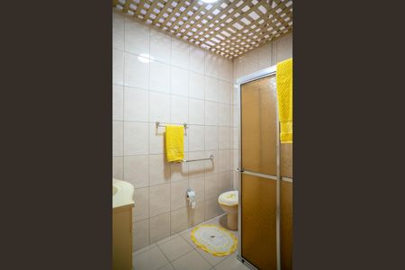 Casa à venda com 175m², 3 quartos e 2 vagas Casa à venda com 175m², 3 quartos e 2 vagasBanheiro Social