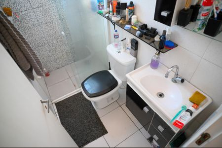 Casa à venda com 175m², 3 quartos e 2 vagas Casa à venda com 175m², 3 quartos e 2 vagasBanheiro Quarto 3 - Suite